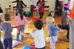 Loopy Tunes at a birthday party